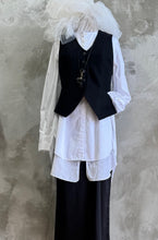 Load image into Gallery viewer, Como Tailored Waistcoat - Black