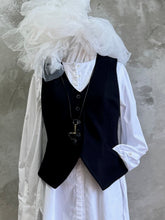 Load image into Gallery viewer, Como Tailored Waistcoat - Black