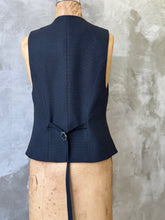 Load image into Gallery viewer, Como Tailored Waistcoat - Linen