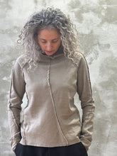 Load image into Gallery viewer, Twisted Top - Linen