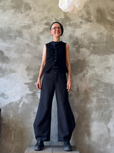 Load image into Gallery viewer, The Ravello Pants - Charcoal Houndstooth Wool