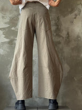 Load image into Gallery viewer, The Ravello Pants - Sage Green Cotton